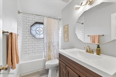 Move-in ready home in the sought-after Breakaway Trails gated - photo 33