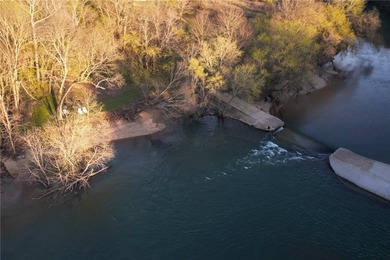 Fantastic opportunity to own a one of a kind property located - photo 5