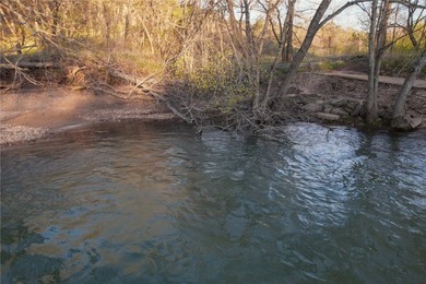 Fantastic opportunity to own a one of a kind property located - photo 9