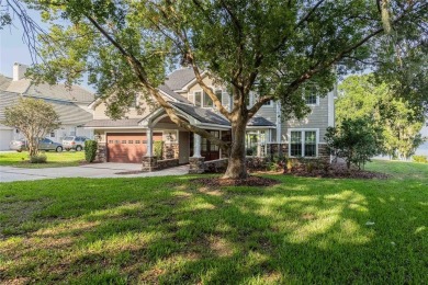 Lake Home For Sale in Auburndale, Florida