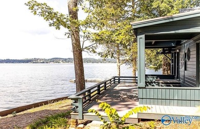 Are you looking for the perfect cottage style lake property? - photo 2