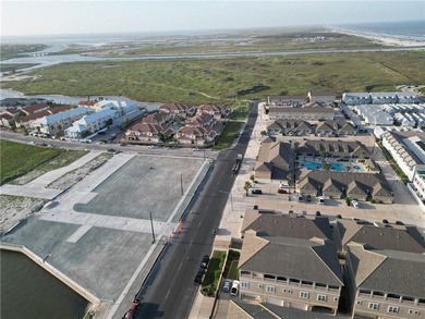 Amazing Waterfront development on Lake Padre. Fantastic location - photo 3