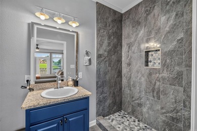3 bedroom 3 bath lakefront condo on Lake Hamilton with a - photo 18