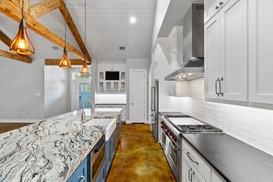 Nestled beneath sprawling oak trees on two generously sized lots - photo 21