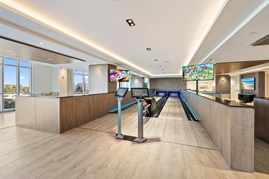Perched on the 15th floor, this brand-new waterfront residence - photo 27