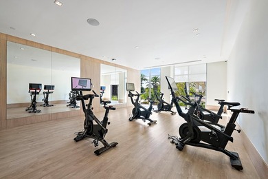 Perched on the 15th floor, this brand-new waterfront residence - photo 34