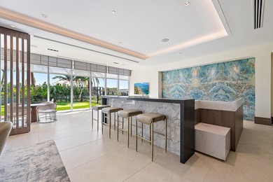 Perched on the 15th floor, this brand-new waterfront residence - photo 39