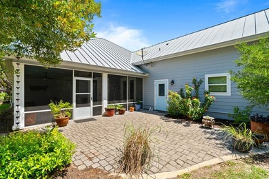Nestled beneath sprawling oak trees on two generously sized lots - photo 48