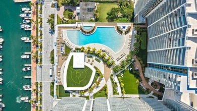Perched on the 15th floor, this brand-new waterfront residence - photo 50