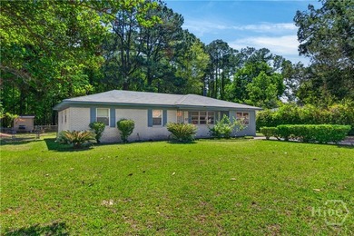Welcome to 106 Winding Way in Savannah, GA. This four-sided - photo 3