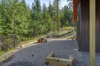Lake Roosevelt Custom-Built Home in Fruitland, Washington - photo 28