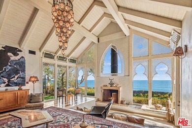 Some of Point Dume's most extraordinary properties are defined - photo 6