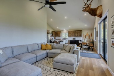 Lake Roosevelt Custom-Built Home in Fruitland, Washington - photo 16