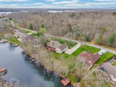 Welcome to your private lakefront sanctuary at 9019 Cherokee - photo 27