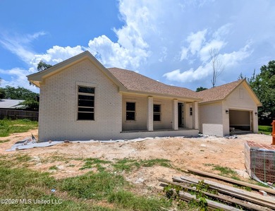 Need A Four Bedroom Home on a Cul-de-sac? Watch Your New Home - photo 1