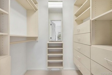 Welcome to this turn-key, move-in ready Colonial set on an - photo 33