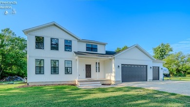 Lake Erie - Ottawa County Home For Sale in Port Clinton Ohio