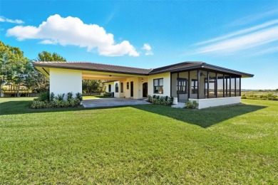 Crooked Lake Home For Sale in Babson Park Florida