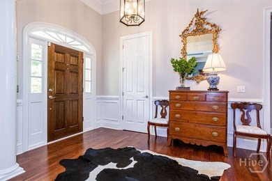 Experience the perfect marriage of traditional elegance and - photo 6