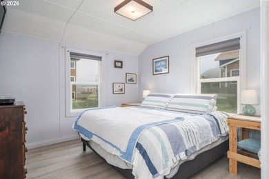Coastal Living at Its Best: Experience the charm of Oregon's - photo 12