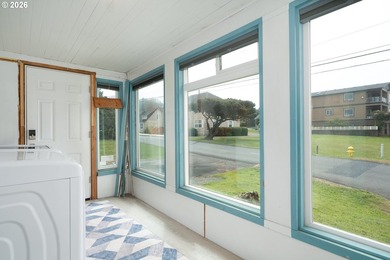 Coastal Living at Its Best: Experience the charm of Oregon's - photo 19