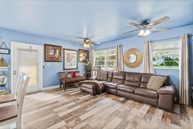 This beautiful, ground-floor, corner unit is full of wonderful - photo 7