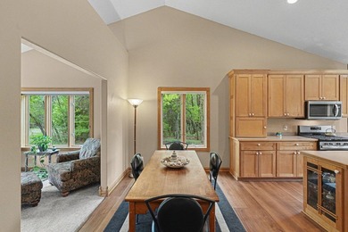 Immaculate walkout rambler nestled on 2 secluded acres in East - photo 8