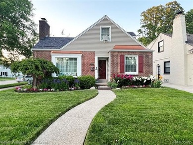 ***Open house Sunday July 19 1:00 - 3:00 pm ***Beautiful - photo 1