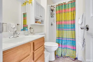 Welcome to this beautifully designed and meticulously maintained - photo 22