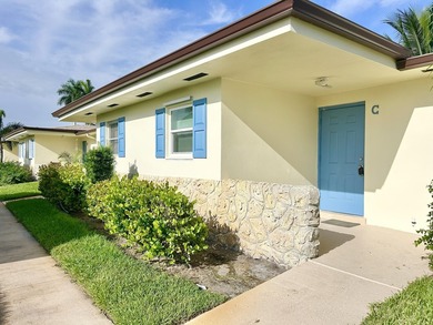 This 1 bedroom 1 bath Villa is like no other in the community - photo 2