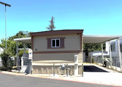 Corner Lot 2Bedroom, 1Bath Home MoveIn Ready! Welcome to this - photo 7