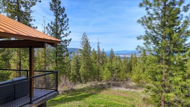 Lake Roosevelt Custom-Built Home in Fruitland, Washington - photo 22