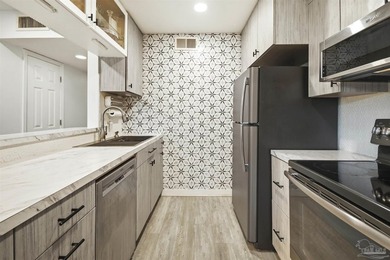 WAKE UP TO THE BAY EVERYDAY! Best 2-bed condo in all of - photo 12