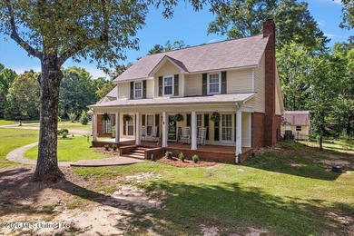 Southern charm in a scenic setting! Welcome to 402 Springwood - photo 1