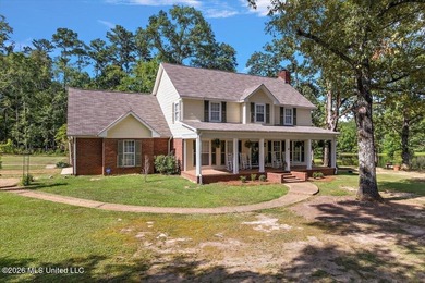 Southern charm in a scenic setting! Welcome to 402 Springwood - photo 4