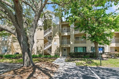 Welcome to easy coastal living in the heart of Ponte Vedra - photo 3