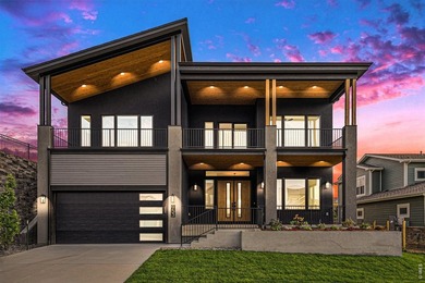 Welcome to this exquisite custom-built home nestled in the heart - photo 1
