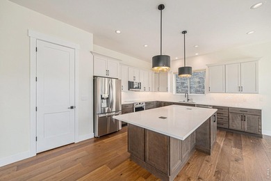 Welcome to this exquisite custom-built home nestled in the heart - photo 10