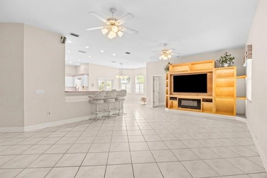 POOL HOME WITH MOTHER-IN-LAW SUITE! Impossible to find another - photo 10