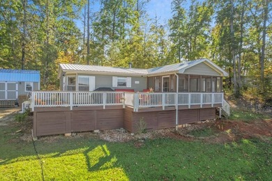 Lake Sinclair Home For Sale in Sparta Georgia