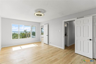 Beautiful Hill Country Lakeview Home on the North side of Canyon - photo 13