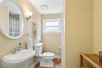 Located on a great block in the heart of Lakeview, this - photo 15