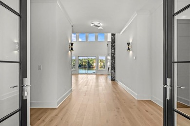 Discover the perfect blend of modern luxury and timeless design - photo 3