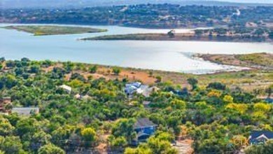 Beautiful Hill Country Lakeview Home on the North side of Canyon - photo 36