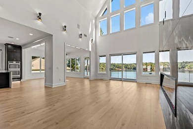 Discover the perfect blend of modern luxury and timeless design - photo 7