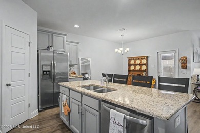 Welcome home to this beautifully maintained brick veneer - photo 3