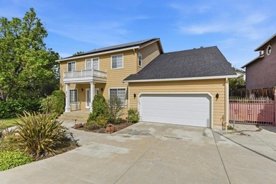 BACK WITH A FRESH NEW LOOK! Welcome to this ~3842 sq ft - photo 4