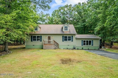 Wild Acres Lake Home For Sale in Dingmans Ferry Pennsylvania