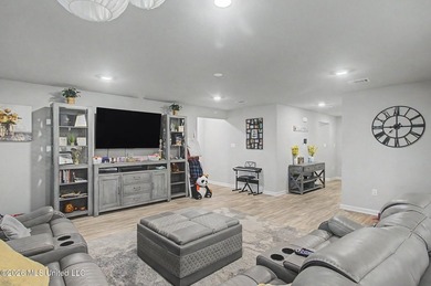Welcome home to this spacious 4-bedroom, 2-bath property - photo 5