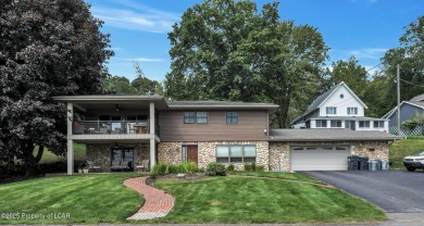 Lake Home For Sale in Harveys Lake, Pennsylvania
